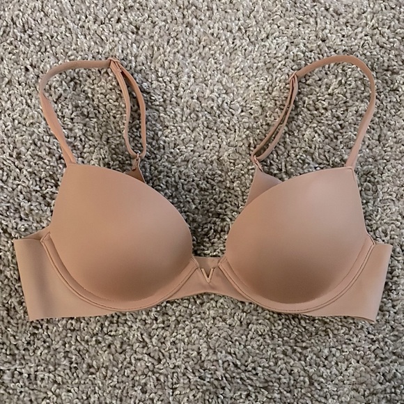 Victoria's Secret Other - Victoria’s Secret Brilliant Blush Push-Up Bra